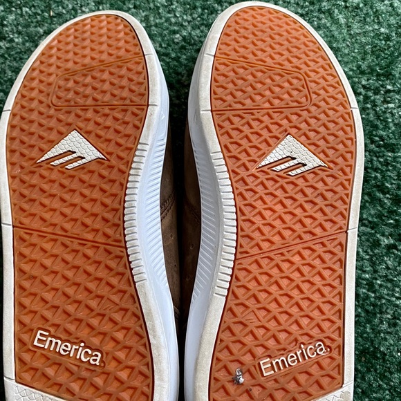 Emerica skate shoes - Picture 2 of 3